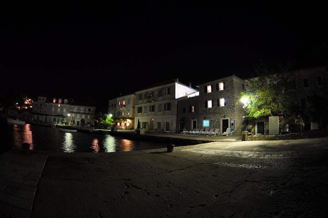 Rose - Apartmani Janovic Luštica Exteriér fotografie